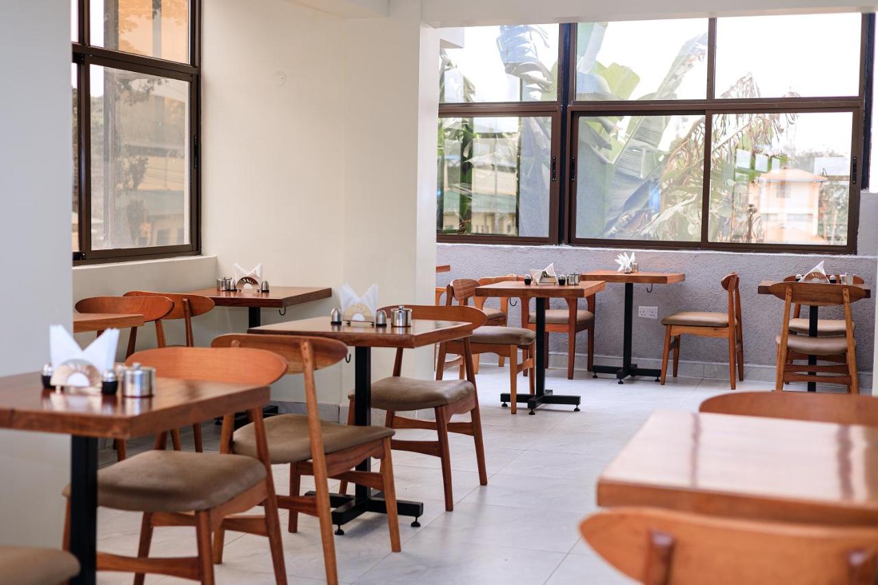 The restaurant floor at Canopy View Hotel